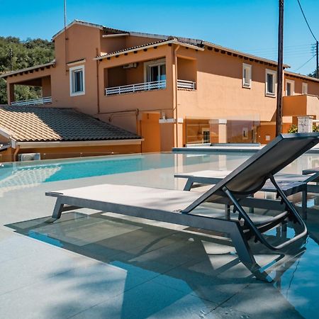 Pyramid City Apartments Agios Spyridon  Bagian luar foto