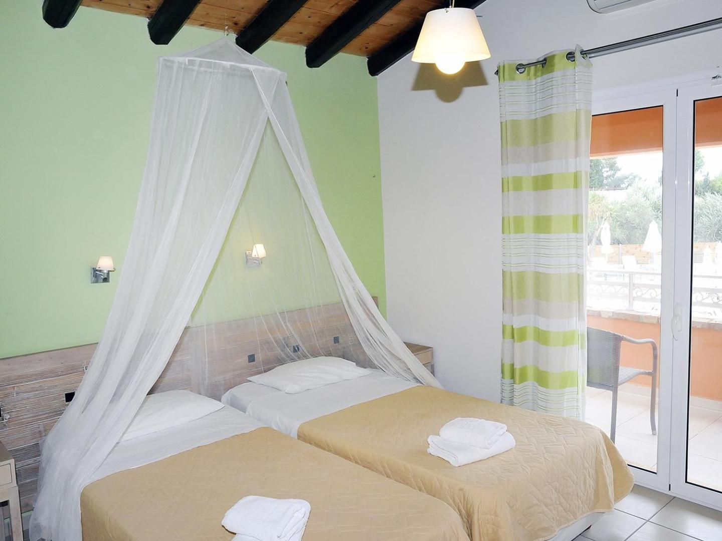 Pyramid City Apartments Agios Spyridon  Bagian luar foto
