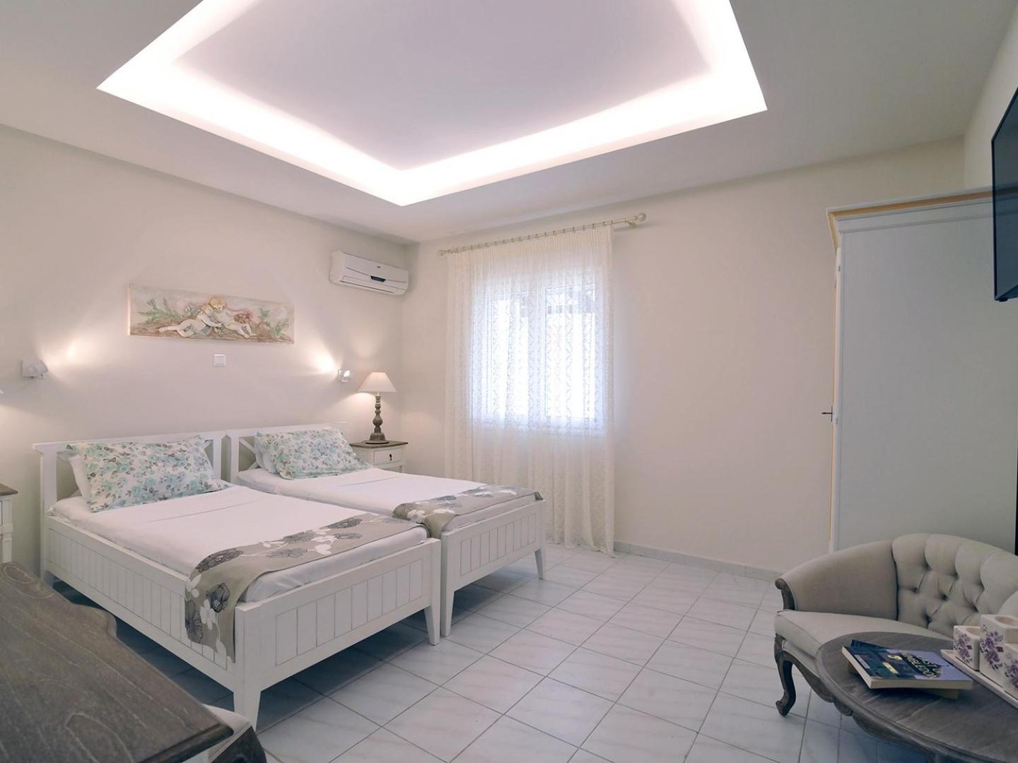 Pyramid City Apartments Agios Spyridon  Bagian luar foto